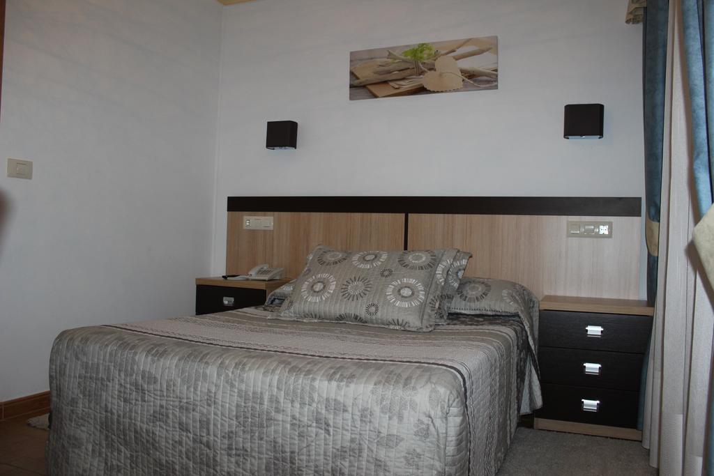 Hotel Estrella Del Mar Playa de la Lanzada Phòng bức ảnh